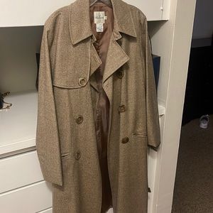 Chic coat for sale !